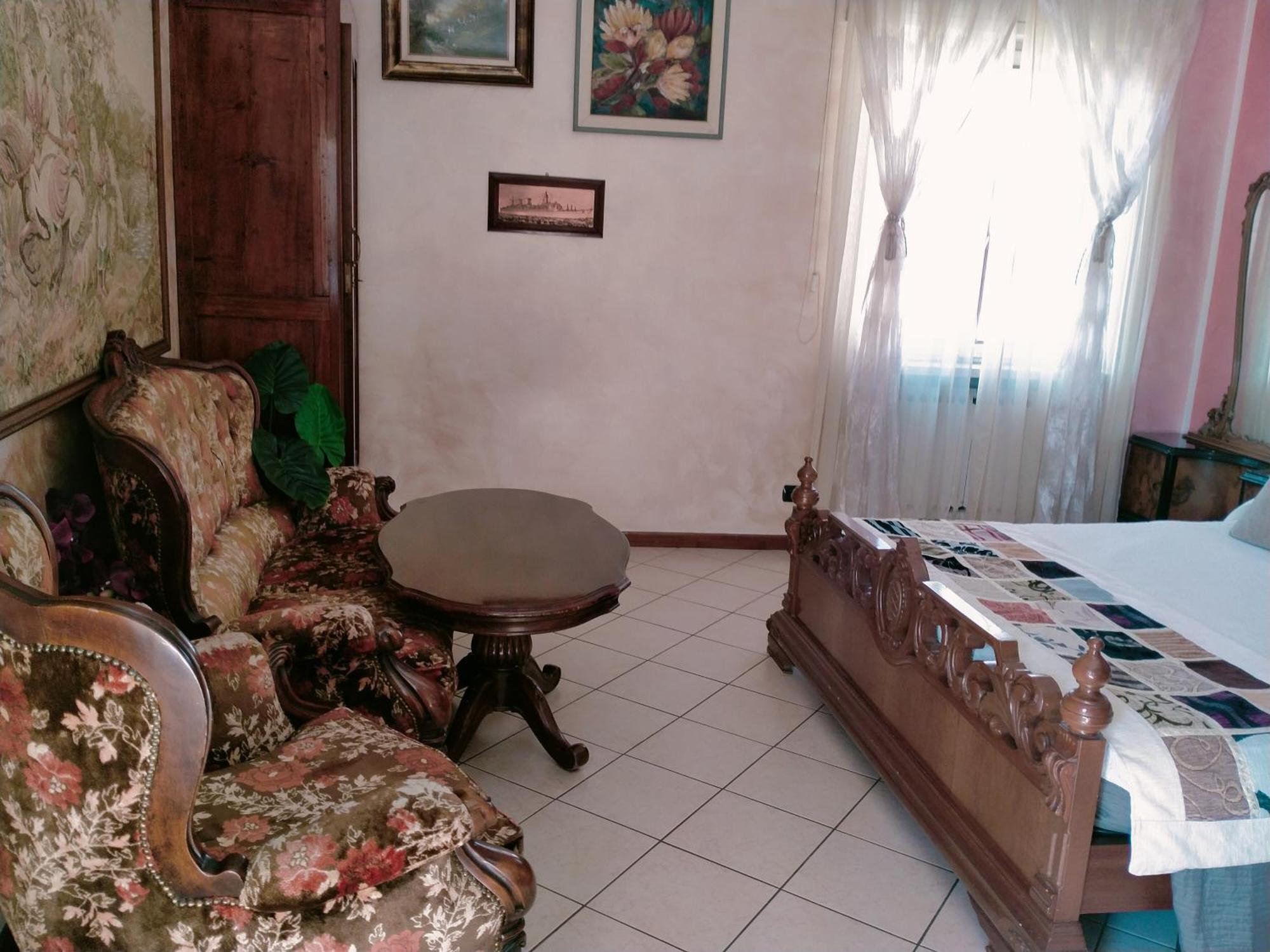 B&B Gardasee Castelnuovo del Garda Buitenkant foto